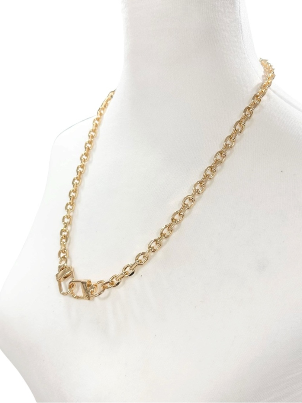 18K Gold Plated 23.5” Chain Necklace - Picture 5 of 8